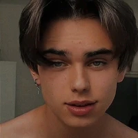 jean Pierre [22][1,78]