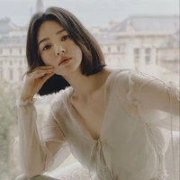 Song hye kyo (Mom)
