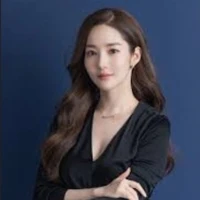 Nathalia Elizabeth Giant