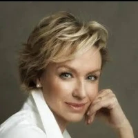 Viviane(mãe da anna)