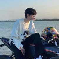 เบต(เพื่อนสนิทนายเอก)  พระเอก 1