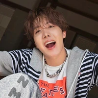 Hoseok(Omega puro)