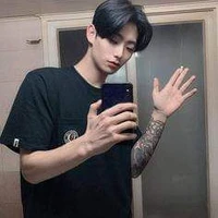 เคิร์ท​{ฝาแฝด​คนพี่}​😏