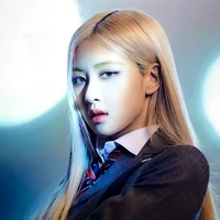 Amara Auristlea Razella