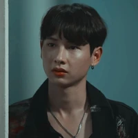 แบ๊ค(พี่นางเอก)