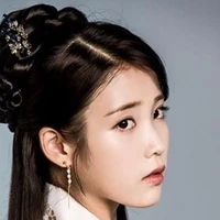 IU