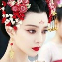 Elle (Queen Mother)