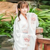 ห​ลินซือเหยา(น้องสาวต่างแม่ น.อ.)​