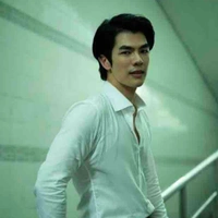 คลื่น(เพื่อนพระเอก)