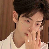 แชมเปญ(นายเอก)