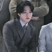 Yoongi (T)