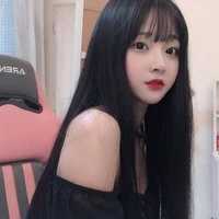โอลิ(นางเอก)​