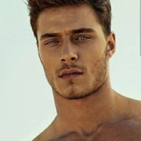 Juan Pérez ( 27)