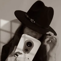 autora