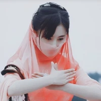 จื่อชิง(พี่นางเอก)