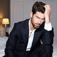 Enrique Valencia.