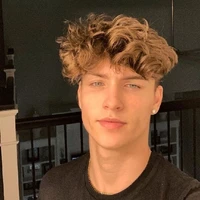 Léo