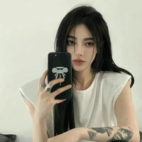 จิน(พี่นายเอก+แฟนเพื่อนนายเอก)