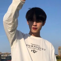นาวี(พ่อเบรเดน,นิวา,คินา)