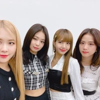 4สาว