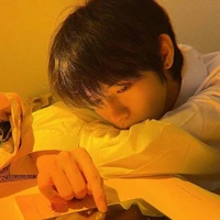 บิวนิ(พี่ชายคนกลางอัยย์)