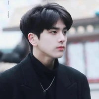 ภาคิน(พี่ชายนางเอก)😒😒
