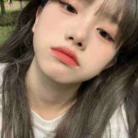 พลอย(น้องนางเอก)