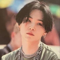 Yoongi/Agust-D