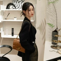 หยางเซี่ยอี๋ (พี่สาวพ.อ)
