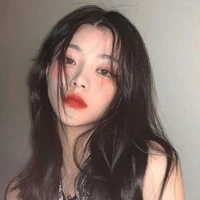 Feziya Weroline
— mantan istri Rey