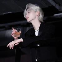 แบล็ก(black)