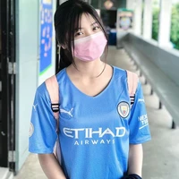พลอย(น้องสาวนางเอก)