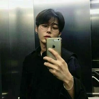 ทิศเหนือ(พอ.+ใส่เเว่น)