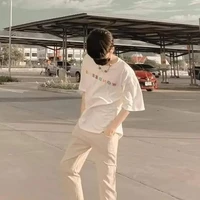จอนนี่:เพื่อนพระเอก