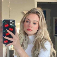 Liliana White(Empregada)