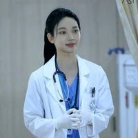 นิว(หมอประจำตระกูลชาฉะนน)