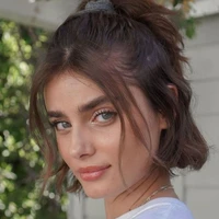 Autora; Yo