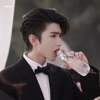 เบนซ์"เพื่อนพ.อ"