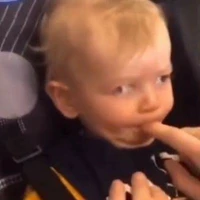 แอด👁👄👁