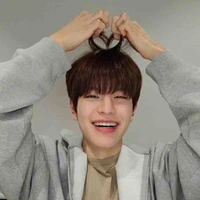 Seungmin in the building 