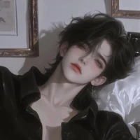 Kingston Gray [Host]