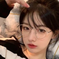 ลิน(เด็กเนิร์ด+นางเอก)