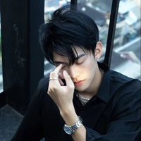 จูเนียร์🥀(เพื่อนพระเอก+รองประธาน❤️‍🔥)