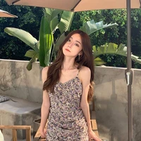 พลอย(เพื่อนนายเอก)​