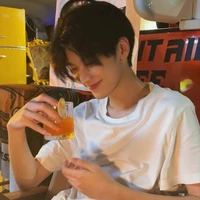 นิกิ(เพื่อน​นายเอก)​