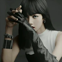 Elle.