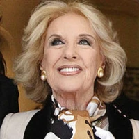 sra. estela manovan
