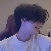 เอส:พระเอก