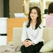 Lee Choi ra