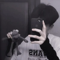 คิน(พระเอก1น้องปลื้ม+คิม)
